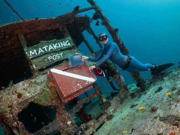 Şahika Ercümen in Mataking Post