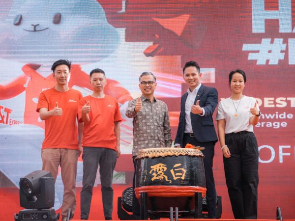 J&T Express Malaysia 6th Anniversary
