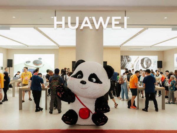 Grand Opening HUAWEI Authorised Experience Store