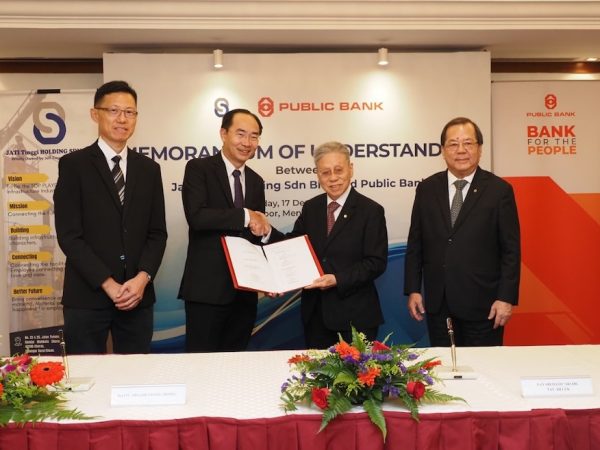 Public Bank and Jati Tinggi Enter Into A MOU For Solar Energy Initiative