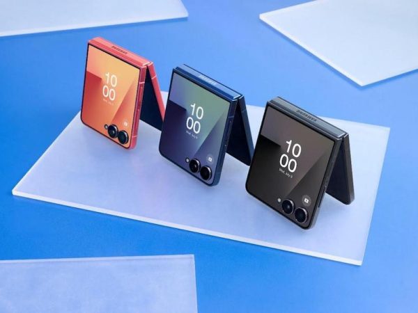 Galaxy Z Flip7 FlexWindow