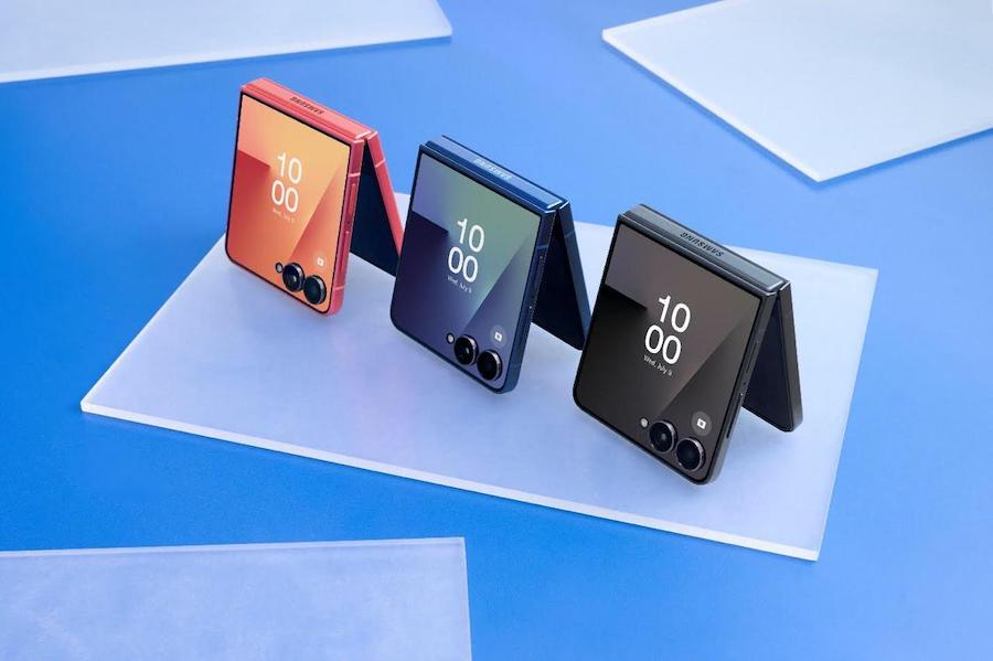 Galaxy Z Flip7 FlexWindow