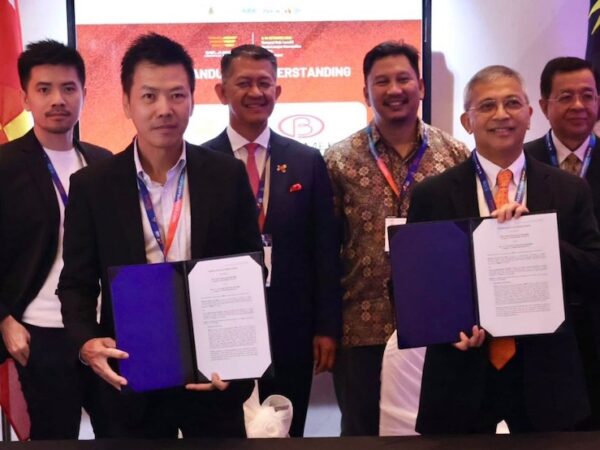 Betamek Research and Pecca Aviation Services Team Up