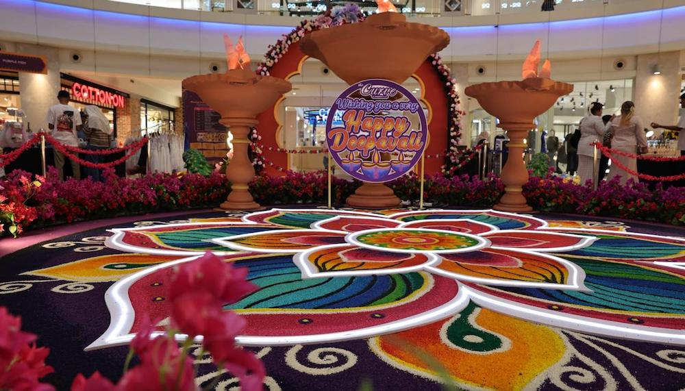 Luminous Deepavali 2025 at the Curve