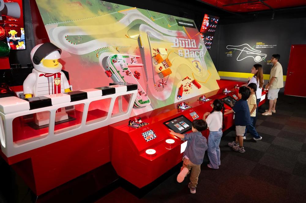 LEGO Ferrari Build & Race Virtual Zone