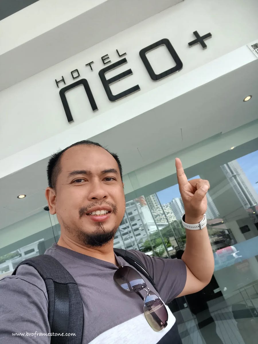 Travel Blogger Neo+ Hotel Penang
