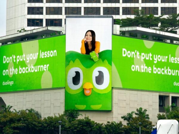 Duolingo Teams Up with NIKI