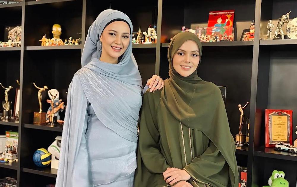 Light in Transit Che Puan Juliana Evan & Sharifah Husna Light in Transit Che Puan Juliana Evan & Sharifah Husna