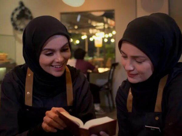 Light in Transit Qalbox by Muslim Pro