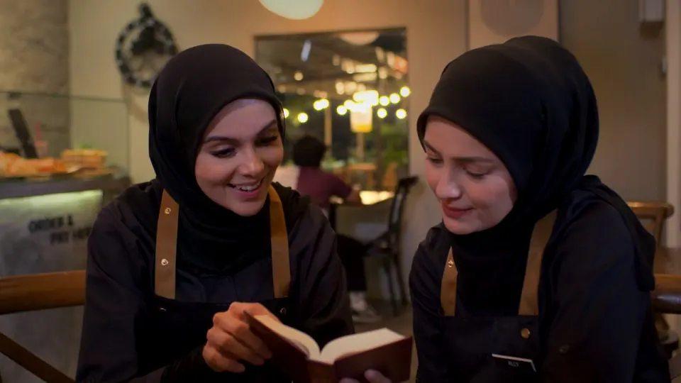 Light in Transit Qalbox by Muslim Pro