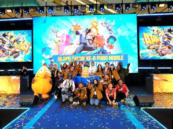 PUBG MOBILE 8th Anniversary Event Draws 50,000 Fans