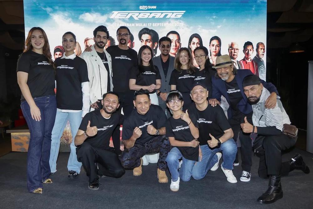 Cast Filem Terbang