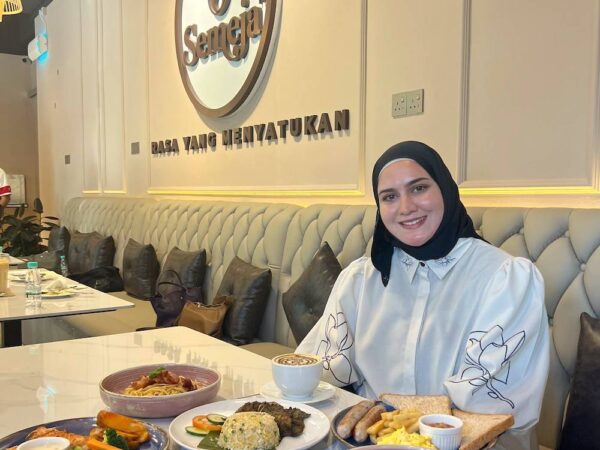 Semeja Cafe Bangi Founded by Puan Khadijah