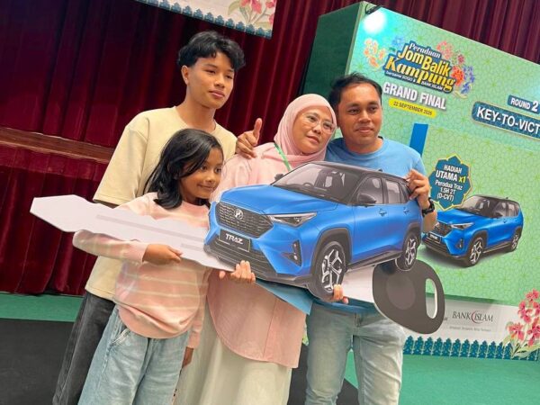 Winner Perodua Traz in SOGO & Bank Islam “Jom Balik Kampung” Campaign