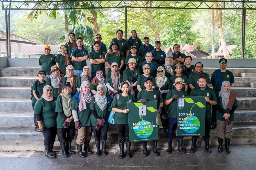 Hektar team at Kuala Selangor Nature Park Hektar team at Kuala Selangor Nature Park